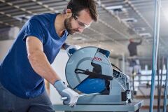 BOSCH Expert Metal 305x2.6x25.4 mm 60 Diş Elmas Uçlu Metal Kesme Daire Testeresi (2608643060)