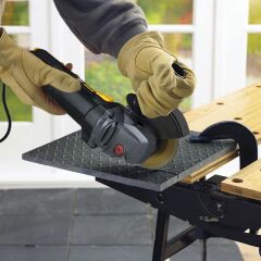 CAT DA09051 115mm Profesyonel Çelik, İnox, Demir Elmas Metal Kesme Diski (Soketli, Aralıklı Kenar)