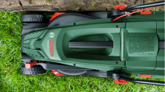 BOSCH Universal Rotak 37-555 Elektrikli Çim Biçme Makinası 37 Cm Bıçaklı 1400 Watt