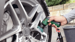BOSCH UniversalBrush Akülü Temizleme Makinası