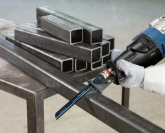 BOSCH S 1136 CHF Kalın Metal Kesimi İçin Ağır Hizmet Tilki Kuyruğu Testere Ucu 225 mm